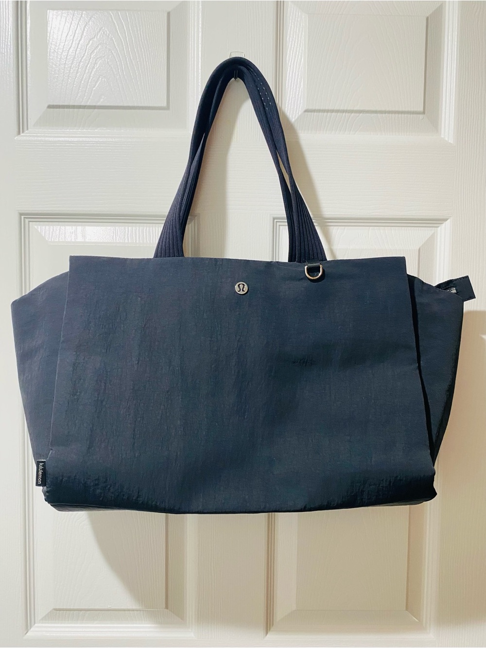 Lululemon Triple Compartment Tote